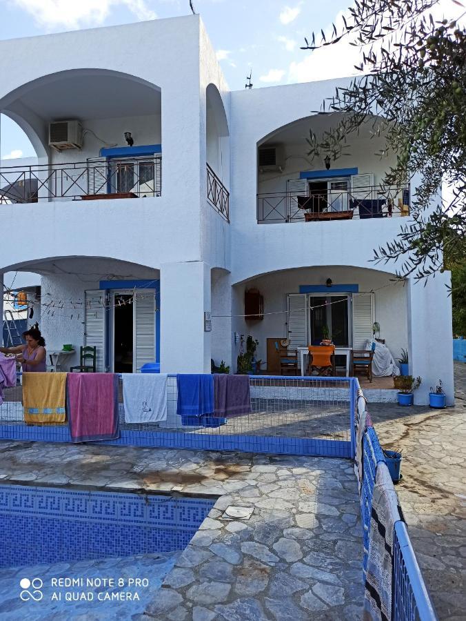 Giannis Apartments By Climbing House Panormos  Kültér fotó